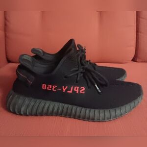 Yeezy Boost 350 V2 black